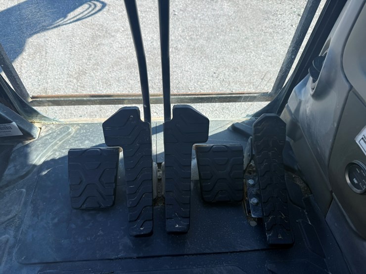 caterpillar-328d-image-83