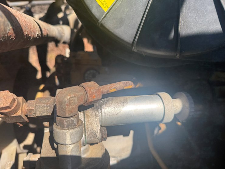 2000-ford-f750-image-14