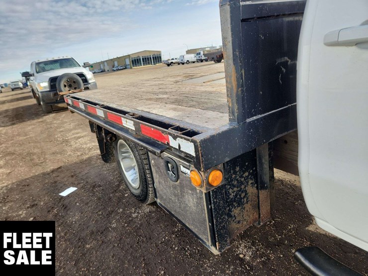 2015-gmc-sierra-3500hd-image-40