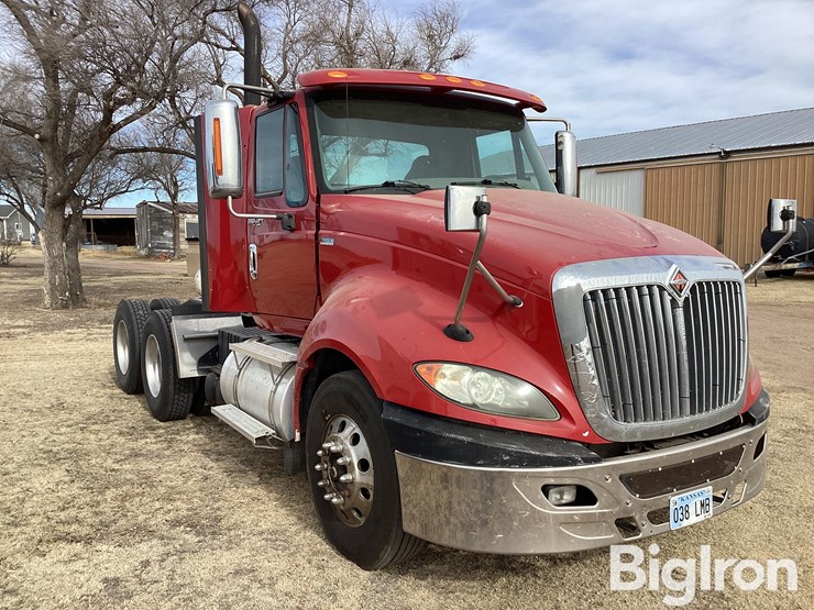 2012-international-prostar-image-3