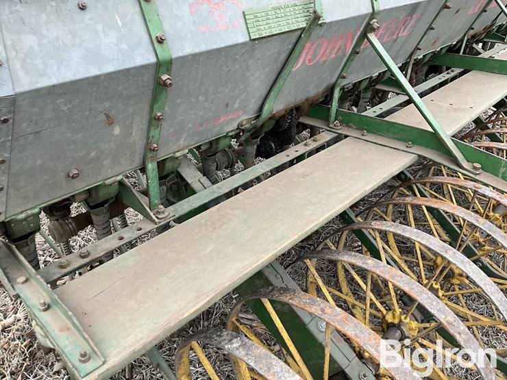 john-deere-10-image-16