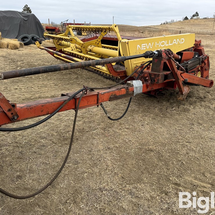 NEW HOLLAND 495