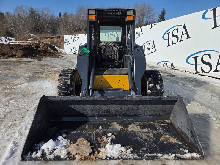 new-holland-l190-image-8