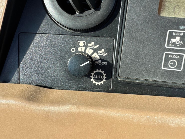 2008-john-deere-8330-image-75