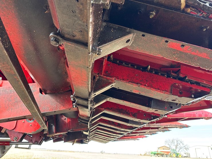 case-ih-1083-image-33