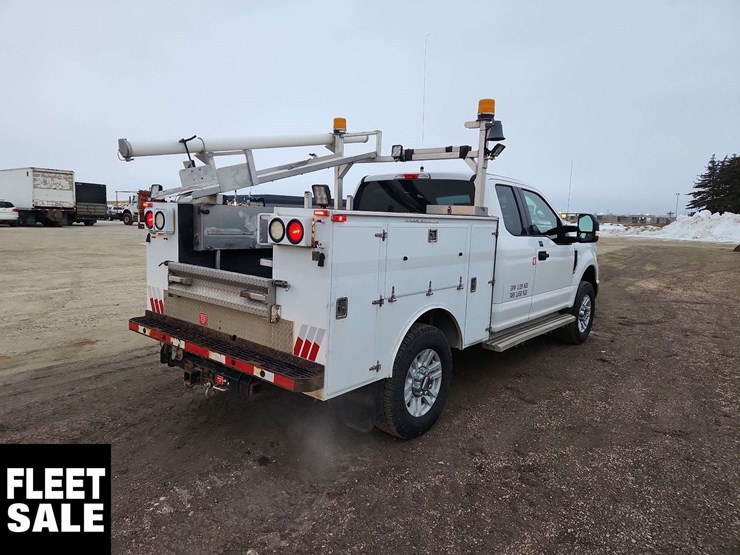 2017-ford-f350-image-4