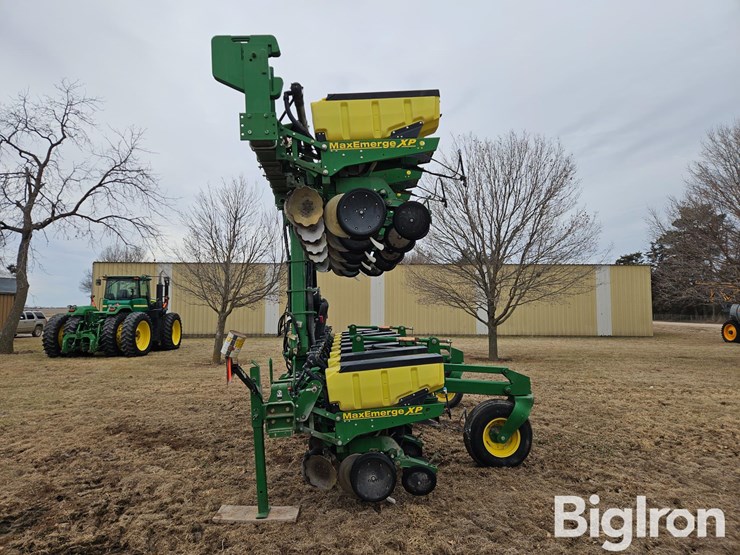 2005-john-deere-1720-image-8