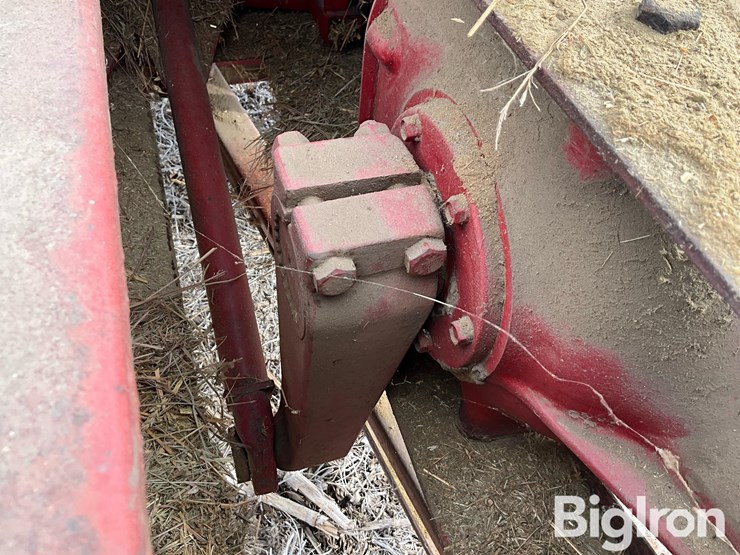 new-holland-271-image-11