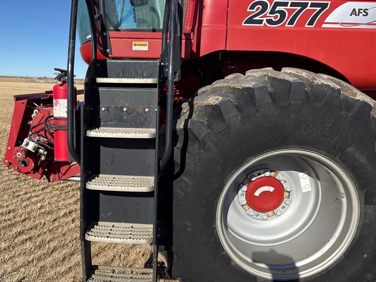 2009-case-ih-2577-image-28