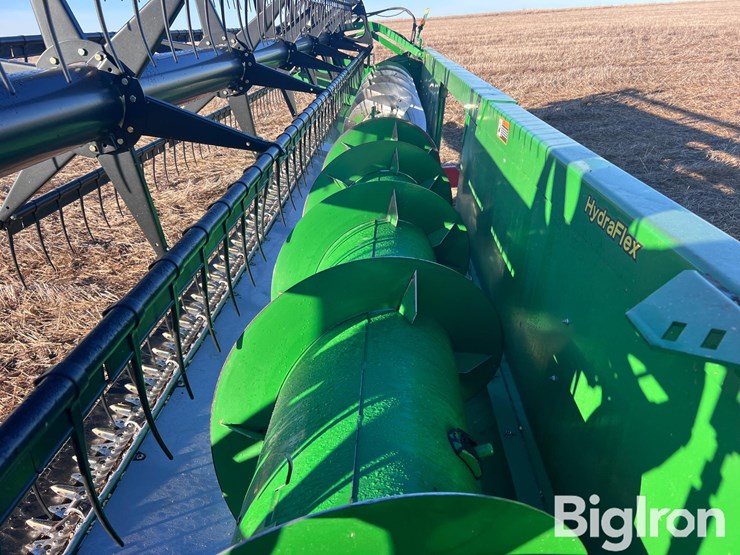 2014-john-deere-625f-image-14