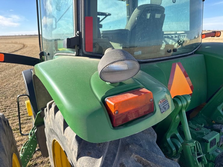 2008-john-deere-8330-image-42