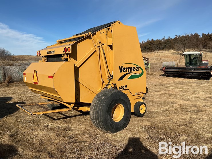 2007-vermeer-605m-image-5