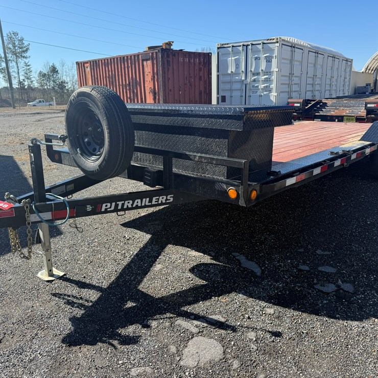 #2848 • 2024 PJ Trailers 22’ Equipment Trailer