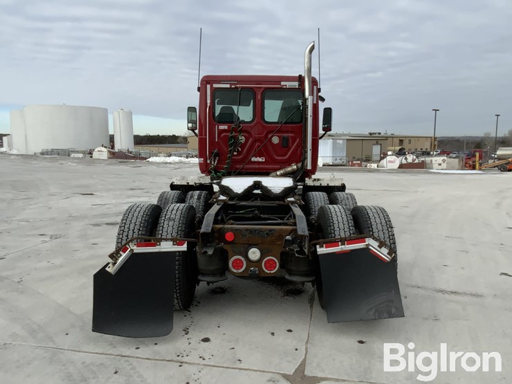 2015-freightliner-cascadia-125-image-6