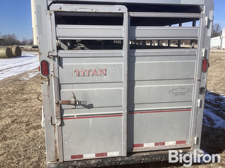 2010-titan-trailer-image-11