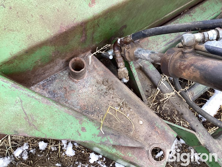 john-deere-534-image-14