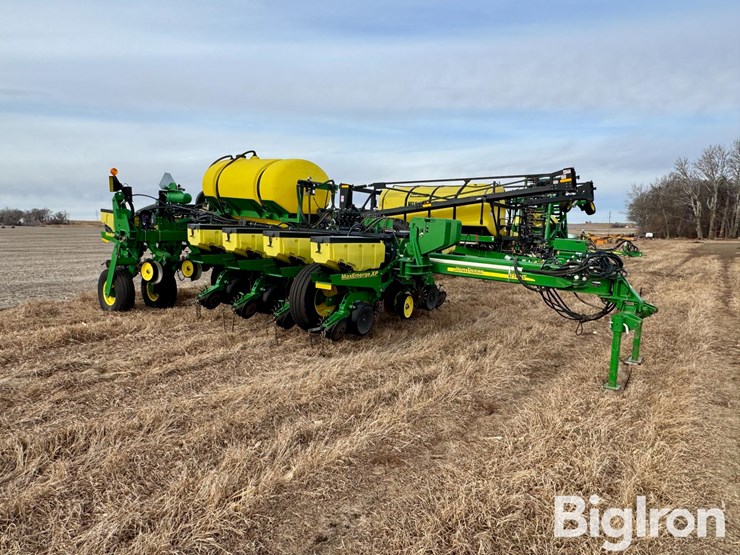 2011-john-deere-1770nt-image-3