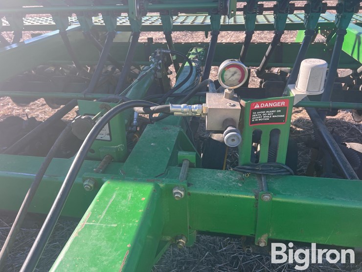 john-deere-750-image-20