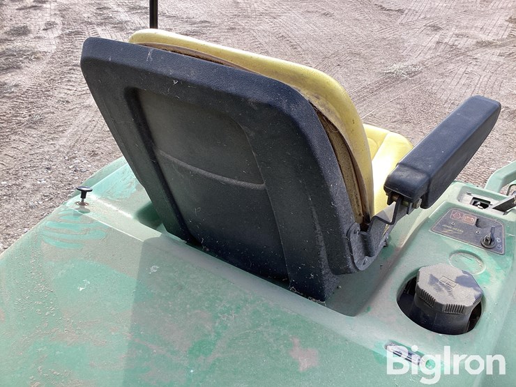 2001-john-deere-f680-image-18