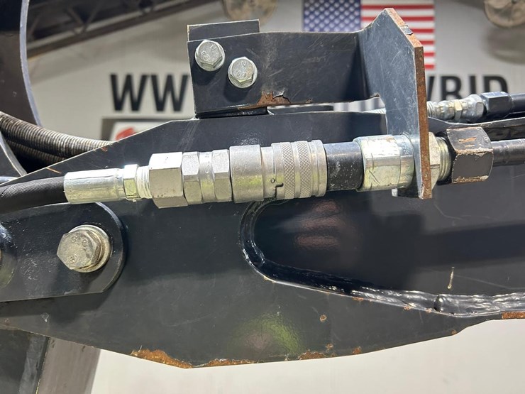 2017-deere-35g-image-8