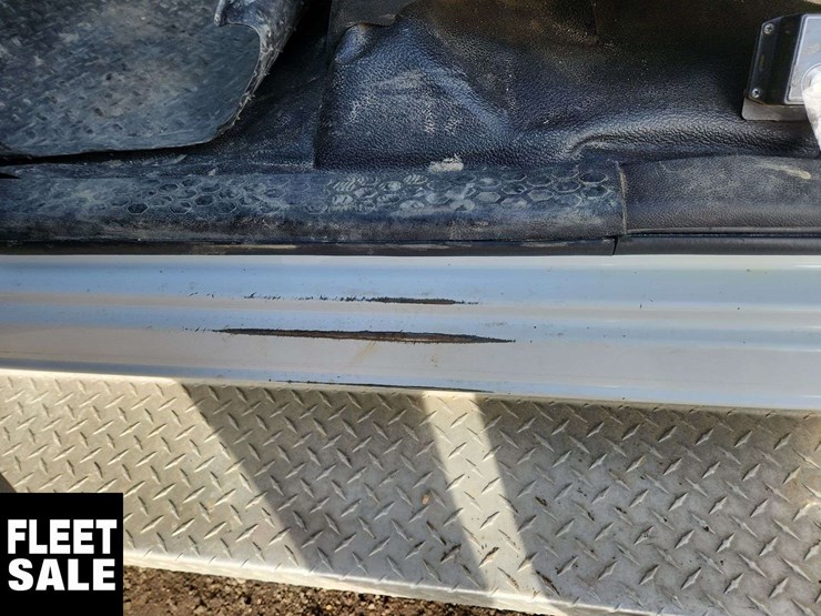 2013-ram-3500-slt-image-42