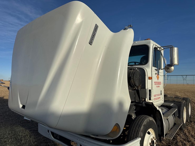 1999-international-60-image-90