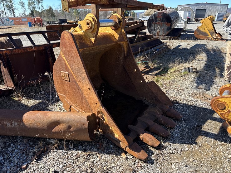 caterpillar-328d-image-110