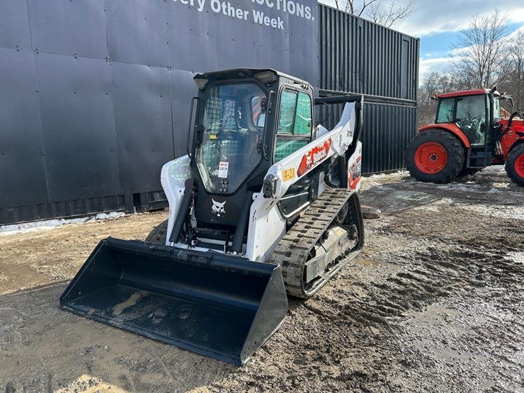 2020-bobcat-t76-image-8