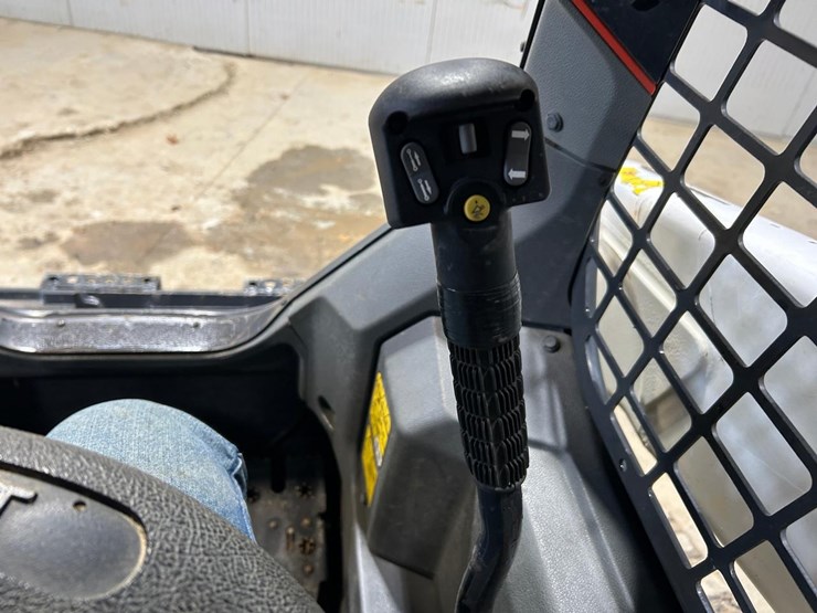 2022-bobcat-t66-image-23