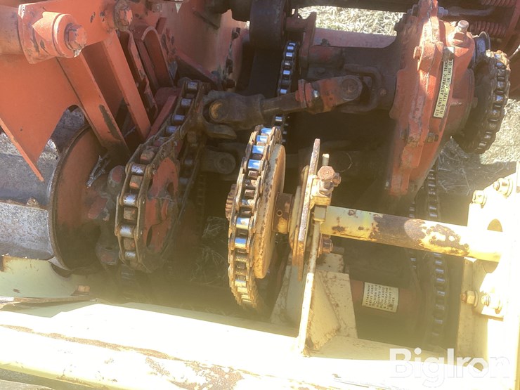 new-holland-880-image-18