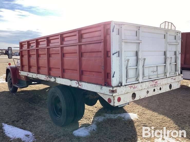 1967-international-loadstar-image-7