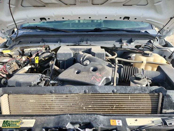 2011-ford-f350-image-23