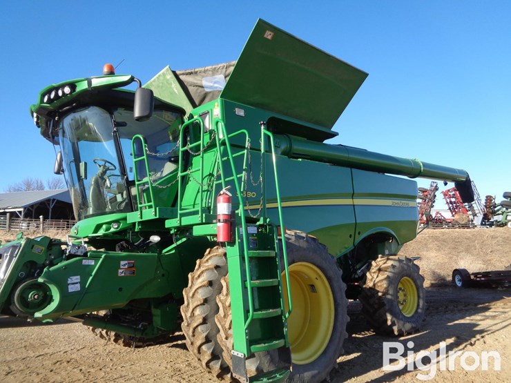 2012-john-deere-s680-image-11