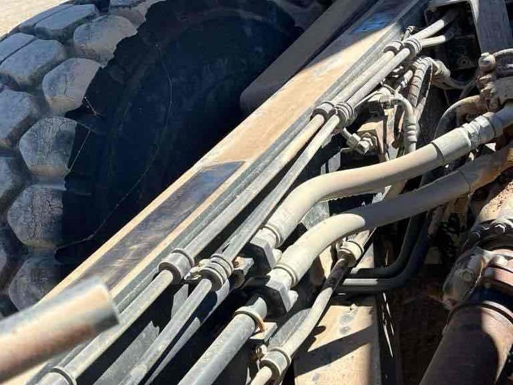 2019-komatsu-hm400-5-image-28