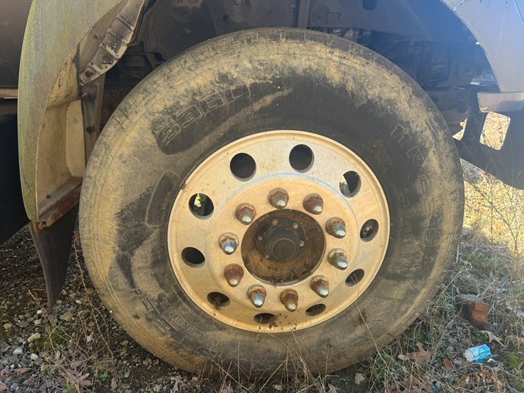 2000-ford-f750-image-47