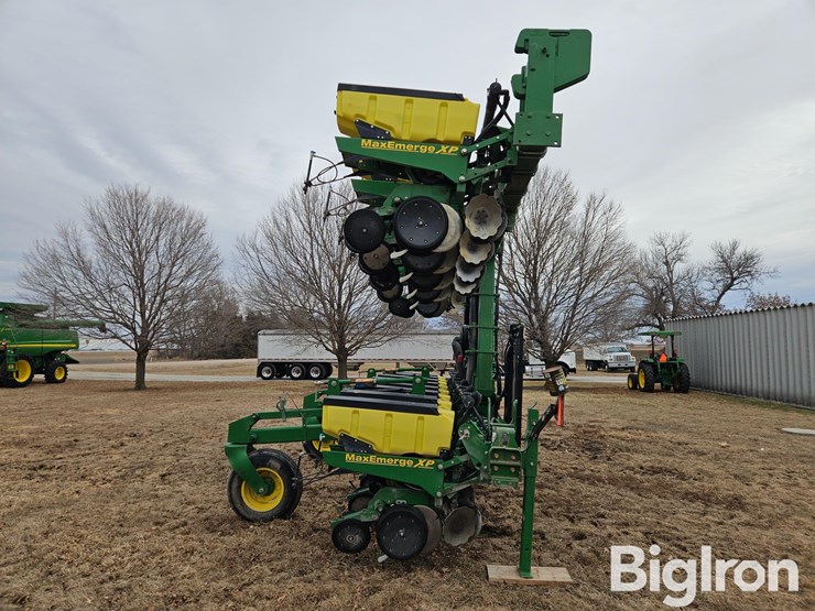 2005-john-deere-1720-image-4