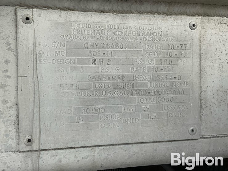 2007-freightliner-m2-106-image-19