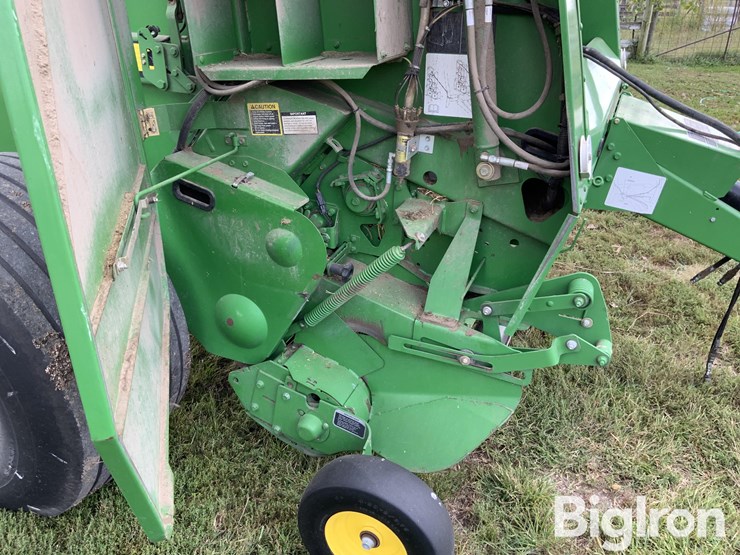 2012-john-deere-568-image-19