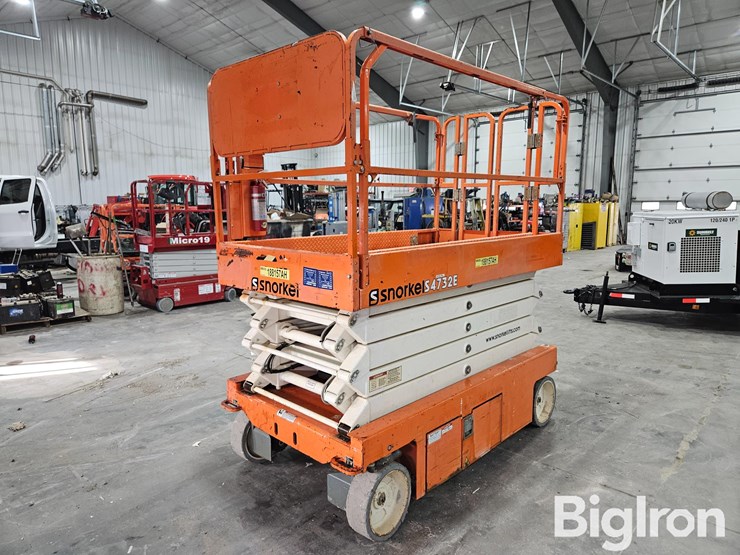 2017-snorkel-s4732e-image-1