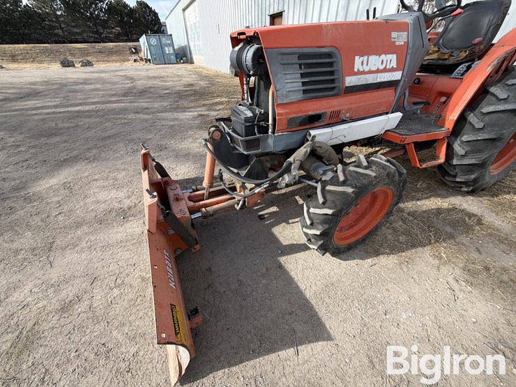 1996-kubota-l2900-image-12