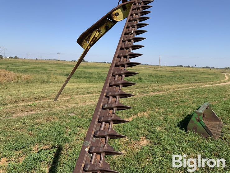 john-deere-350-image-13