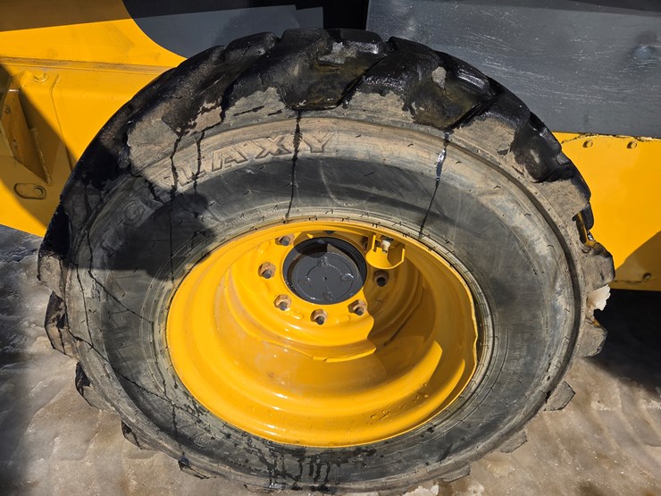 new-holland-l190-image-46