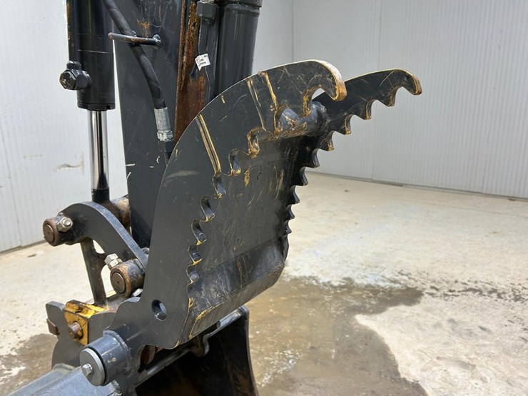 2017-deere-35g-image-7