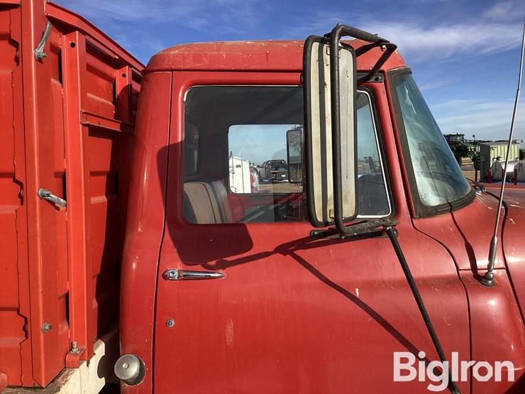 1967-international-loadstar-image-9