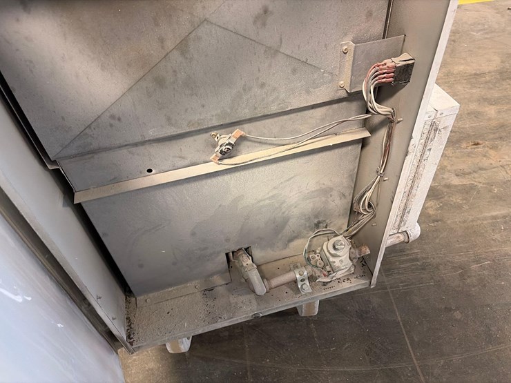 l.b.-white-premier-350df-heater-image-6