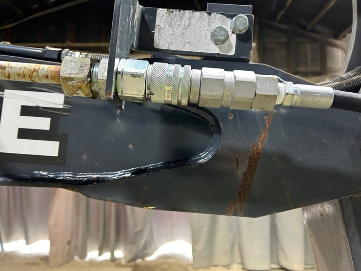 2017-deere-35g-image-9