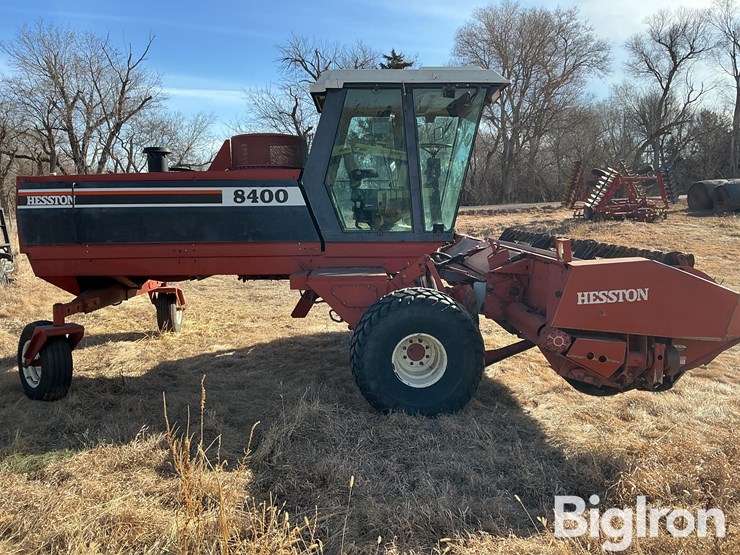 1995-hesston-8400-image-4