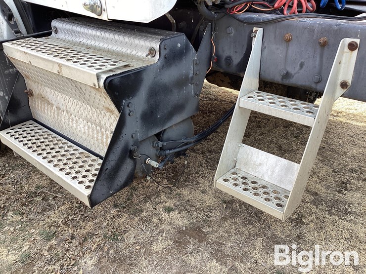 2006-kenworth-t800-image-18