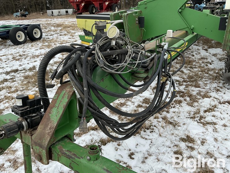 2005-john-deere-1770-image-12