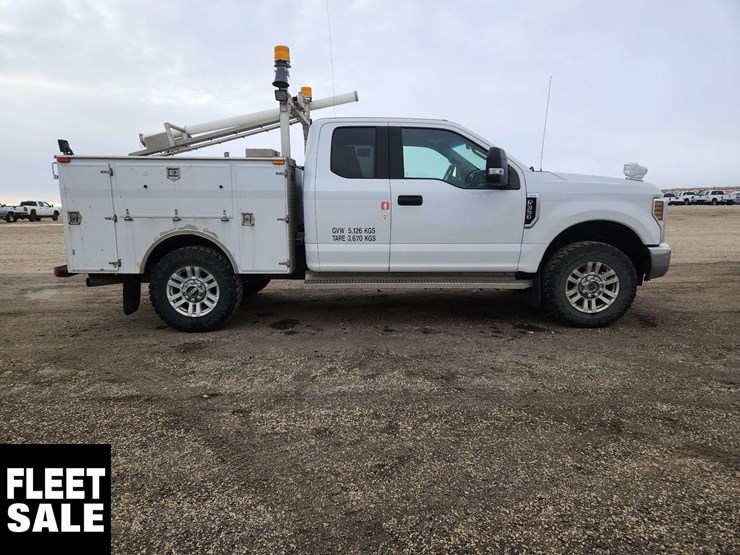 2018-ford-f350-image-30